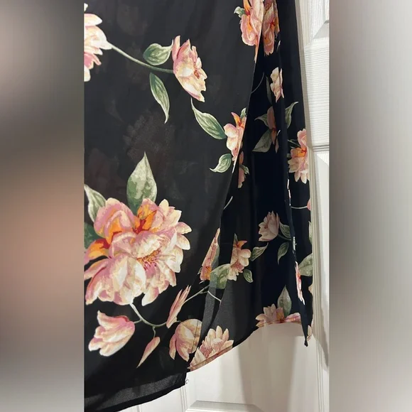 LUSH Black Floral Maxi Dress Sleeveless Women’s Size M - Picture 5 of 9